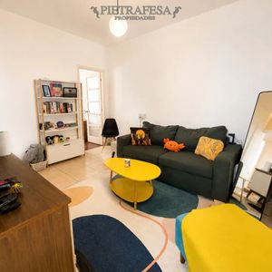 Apartamento En Alquiler, 2 Dormitorios, 1 Baño. Cordón.