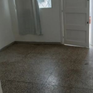 Apartamento En Alquiler, 1 Dormitorio, 1 Baño, Patio. La Blanqueada.