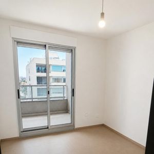 Bulevar Artigas, La Blanqueada Apartamento 1 Dormitorio, Garaje Box