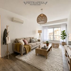 Apartamento En Alquiler, 2 Dormitorios, 2 Baños, Terraza Lavadero. Centro.