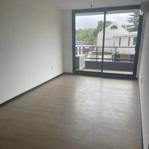 Apartamento En Alquiler, 1 Dormitorio, 1 Baño, Terraza, Cochera. Parque Carrasco.