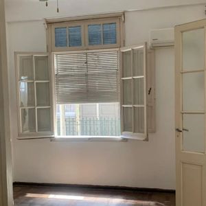 Apartamento 2 Dormitorios En Cerrito, Ciudad Vieja