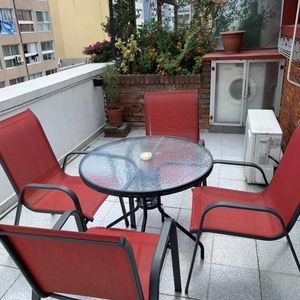 Penthouse En Venta  1 Dormitorio, 1 Baño Y Terraza- Cnel. Brandzen-tres Cruces