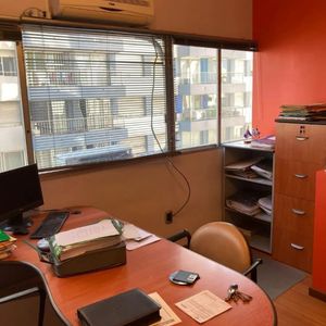Oficina En Venta - Avenida 18 De Julio-cordón