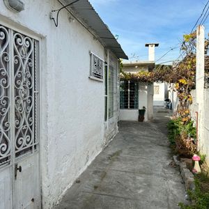 Padrón Con 6 Aptos Con Renta En Venta- Celiar- Flor De Maroñas