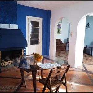 Casa En Venta 3 Dormitorios, 1 Baño, Patio Y Cochera-marne-bolivar