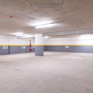 Garaje En Venta- Reconquista -ciudad Vieja