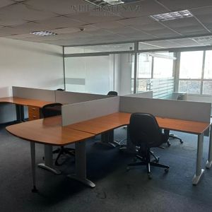 2 Oficinas Amuebladas En Venta- 25 De Mayo- Ciudad Vieja