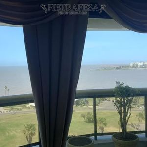 Apto En Venta 3 Dormitorios, 5 Baños, Terraza Y Gaje-pocitos