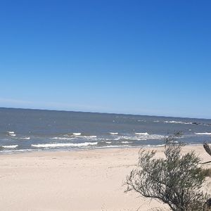 Atlantida - Hermoso Chalet Con Vista Al Mar - Venta O Alquiler