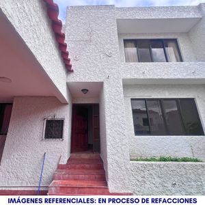 Casa En Equipetrol En Alquiler