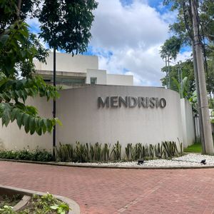 Casa En Alquiler - Av.  Pirai