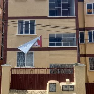 Amplia Casa Cerca A La Plaza Villarroel