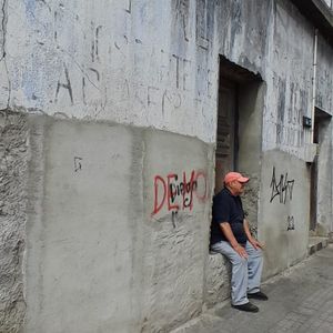 Venta Predio  Frente A La Terminal De ómnibus, Con Mejoras En Carlos M. Ramírez
