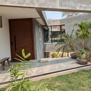    Urubo Golf, Hermosa Casa  A Estrenar De 431m2 En 1333m2 De Terreno