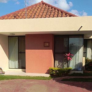 De Ocasión Casa En  Venta Remanso 3, 8vo Anillo Norte 