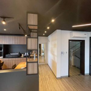 Oficina Equipada En Alquiler