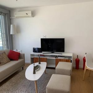 Venta Con Renta Malvin, Pent House Amueblado, 2 Dormitorios, 2 Baños, Garaje!