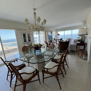 Apartamento Impecable Lujoso De 4 Dormitorios En Península