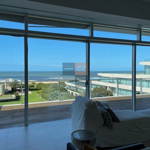 Muy Buen Apartamento Sobre La Brava