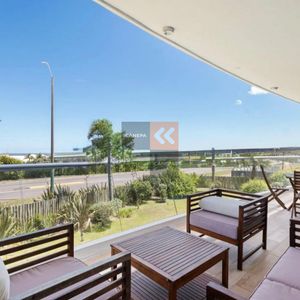 Apartamento En Manantiales Primera Linea