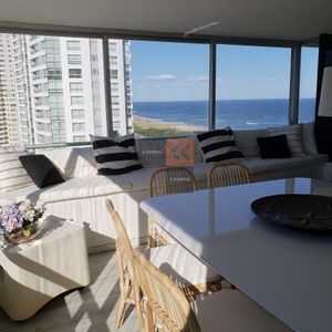 Excelente Apartamento En Primera Linea De La Brava Con Vista Al Mar!