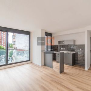 Venta Apartamento De 2 Dormitorios En Tres Cruces