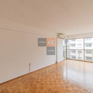 Alquiler Apartamento De 2 Dormitorios En Punta Carretas