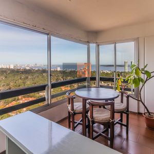 Apartamento Sobre Roosevelt En Piso Alto Punta Del Este