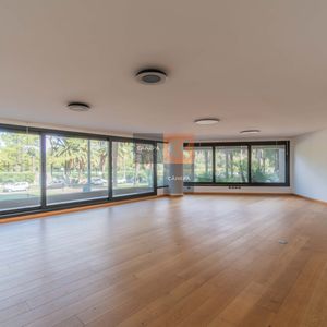 Venta Apartamento De 3 Dormitorios En Golf Con Patio + Parrillero Propio