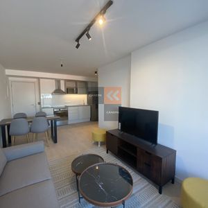 Apartamento En Tres Cruces - Montevideo