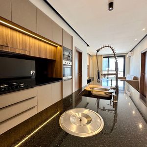 Departamento Amoblado  De 2 Dormitorios  En Sky Moon