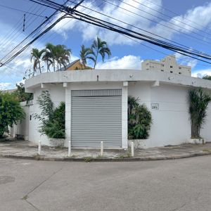 Local Comercial En Alquiler Avenida Alemana 2do Y 3er Anillo