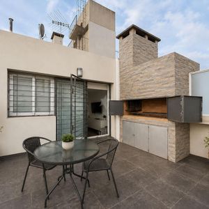 Venta Penthouse Pocitos Nuevo 2 Dorm - 2 Baños - Tza - Parrillero