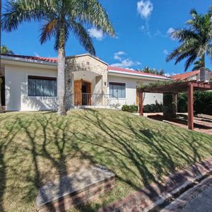 Casa En Alquiler En Urubo