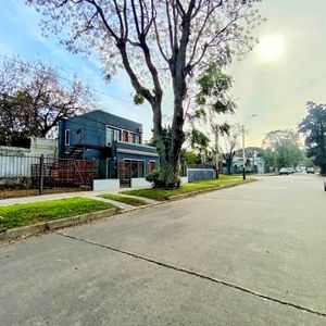 Apartamentos En Venta - 2 Dormitorios - Cochera - Buceo