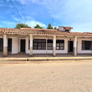 Inmueble # 54 Casa En Warnes