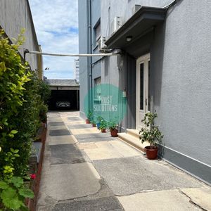 Venta Apartamento Tres Cruces 2 Dormitorios Lavadero Y Patio