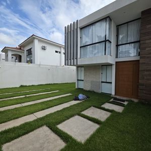 Casa En Venta O Anticrético En Villa Bonita Urubó 