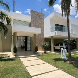 Casa En Venta De 4 Suite En Cond. Rio Sierra