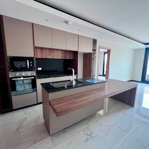 Venta Departamento De Lujo En Equipetrol