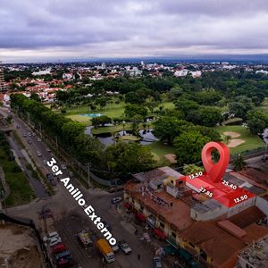 Casa Comercial En Venta - $300,000