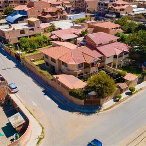 Casa En Venta 6 Habitaciones Villa Moderna Quillacollo