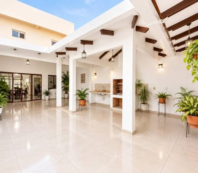 Casa De 6 Dormitorios,  Zona Este