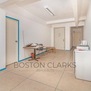 Oficinas En Alquiler En Ciudad Vieja, 170m2.