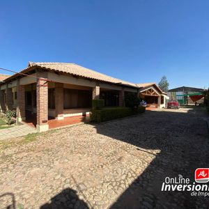 Casa Con Galpon En Venta