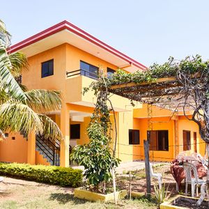Casa En Venta De 2 Plantas-los Milagros
