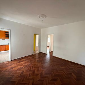 Venta 2 Dormitorios Terraza Al Frente Centro