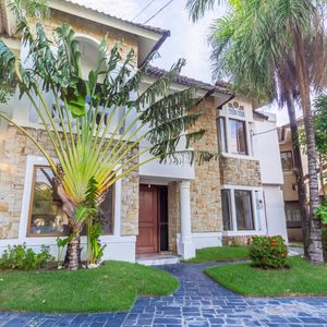 Casa Amoblada En Alquiler