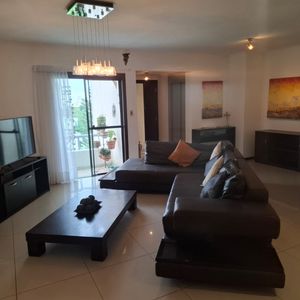 Departamento Amoblado De Alto Nivel En Alquiler